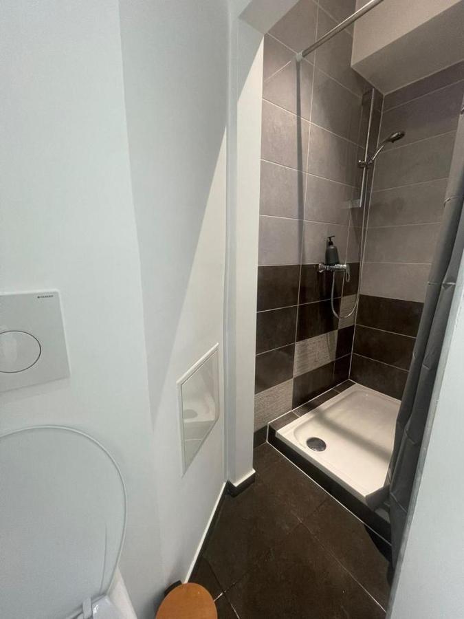 Schaerbeek Room 2 Brussel Bagian luar foto